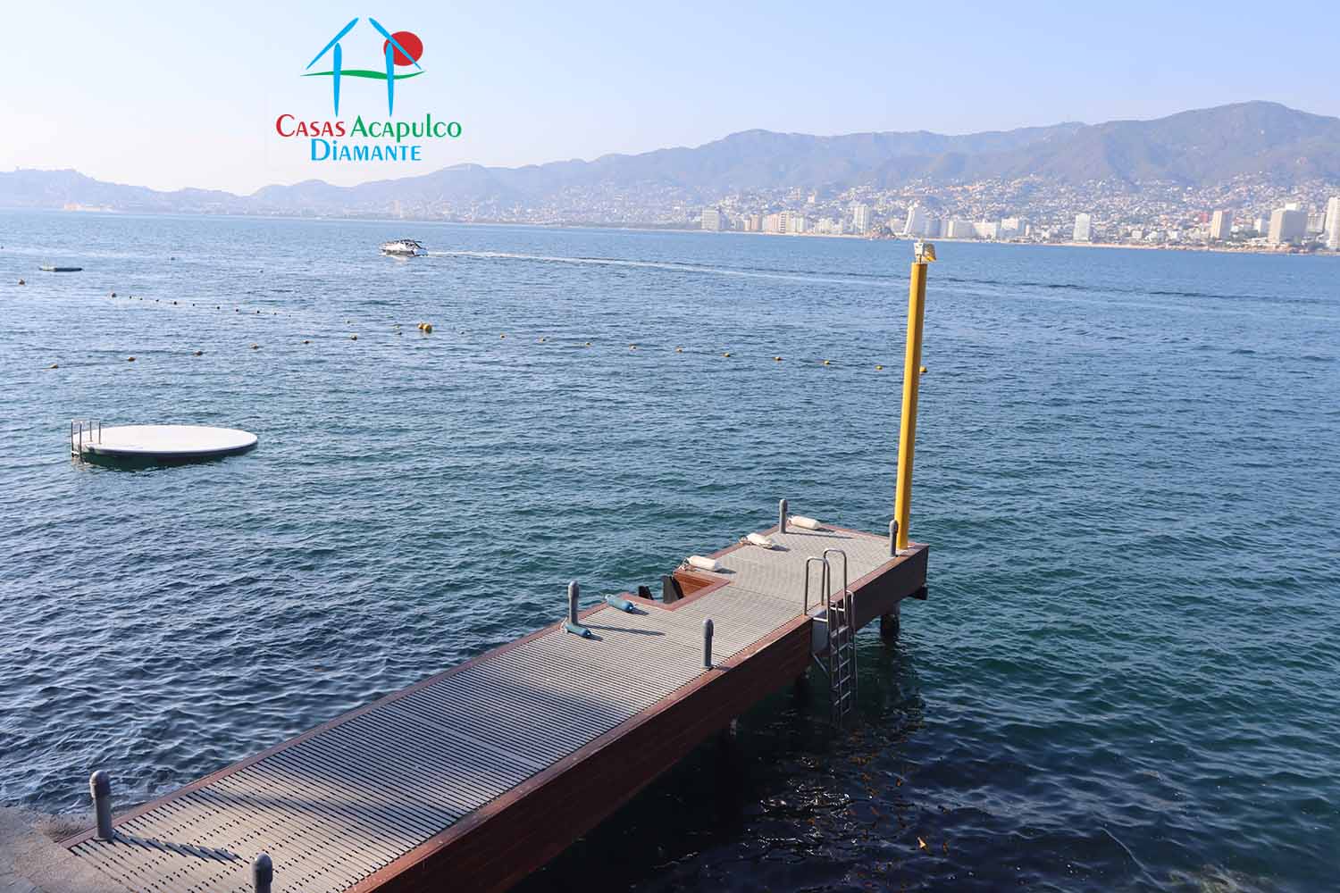 PortoChervo - Muelle y alberca 2 PortoChervo - Muelle y alberca 2